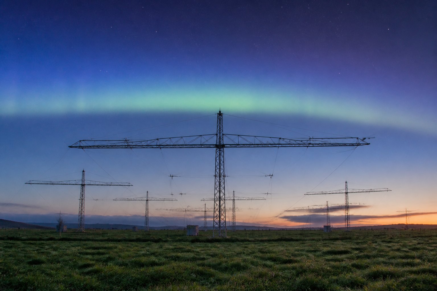 Ionospheric radar antennas